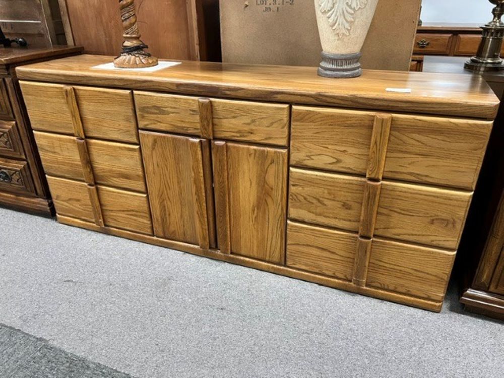 7 Drawer Dresser $199