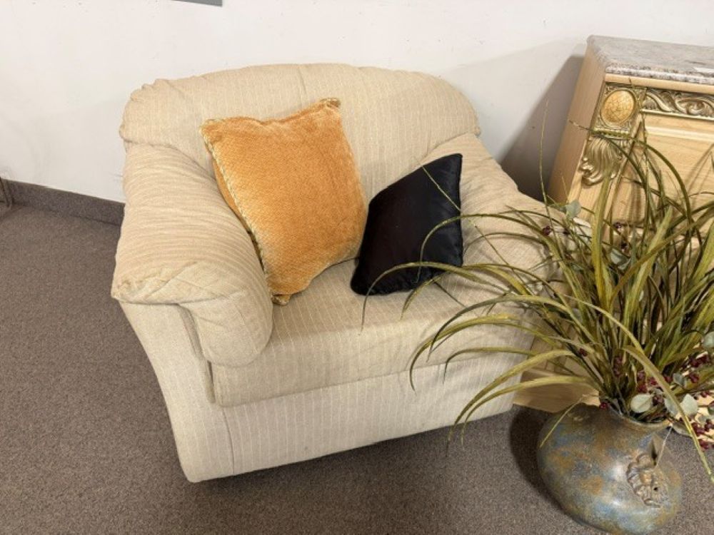 Cream Sofa Chair $24