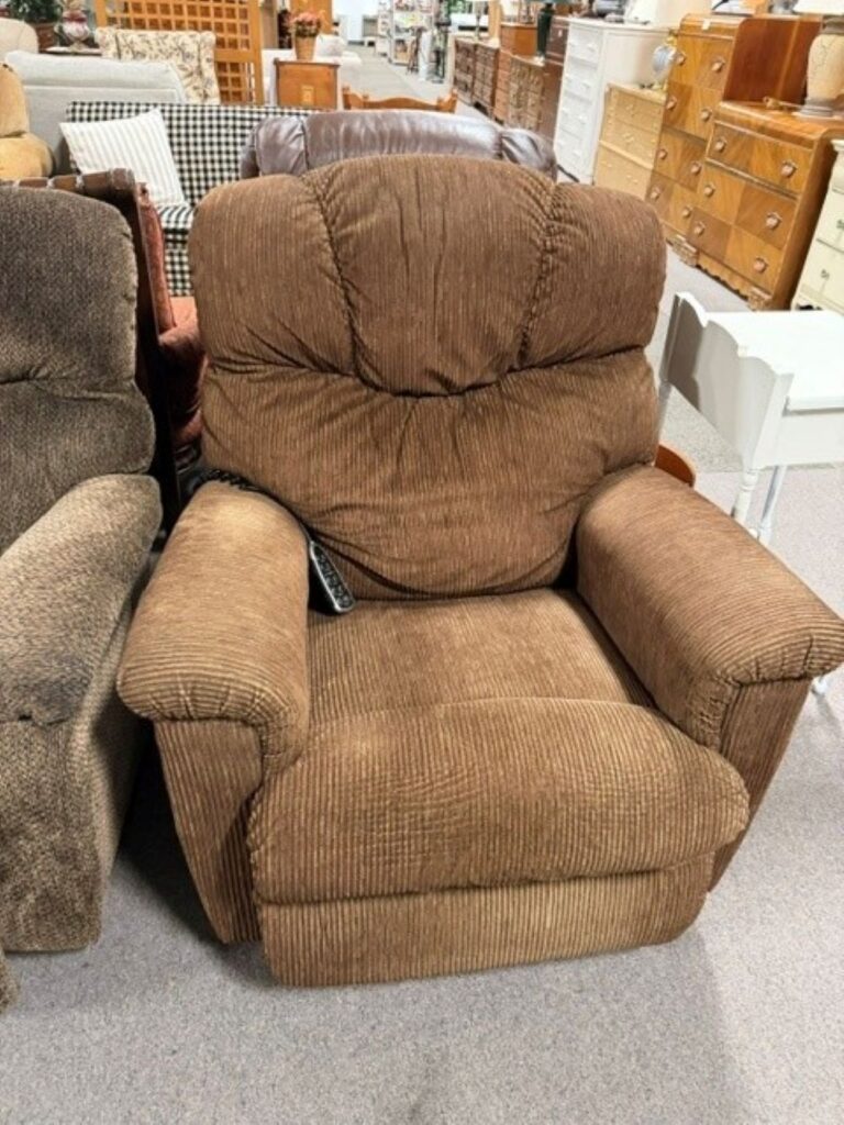 Brown Cordoroy Power Recliner $289