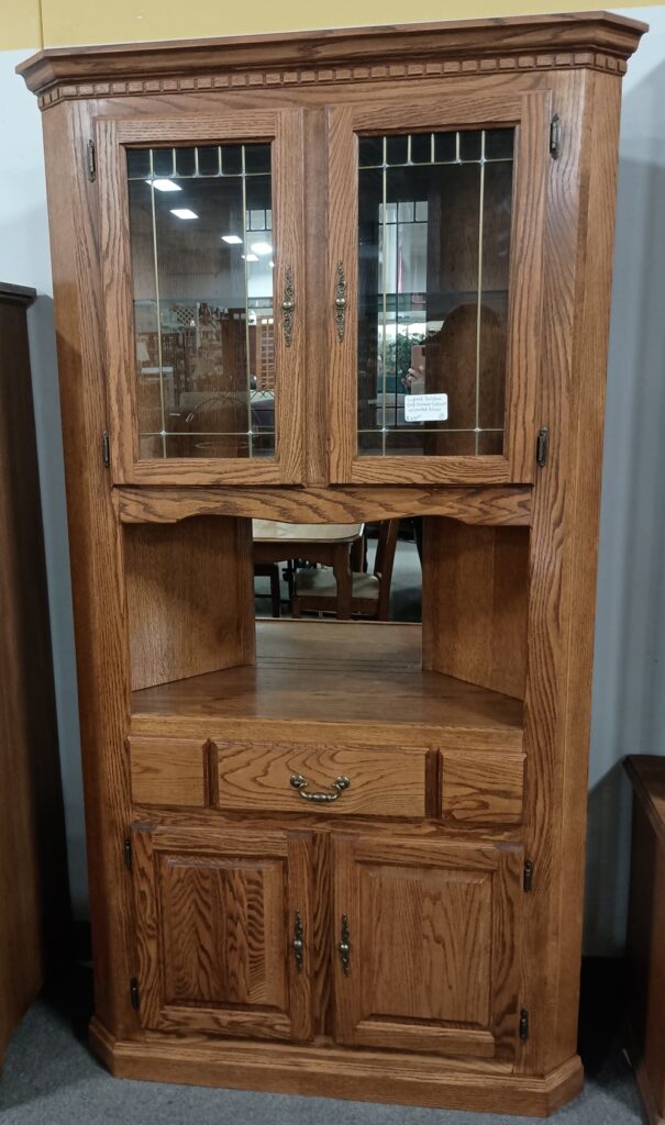 Lighted Golden Oak Corner Cabinet With Leaded Glass $229