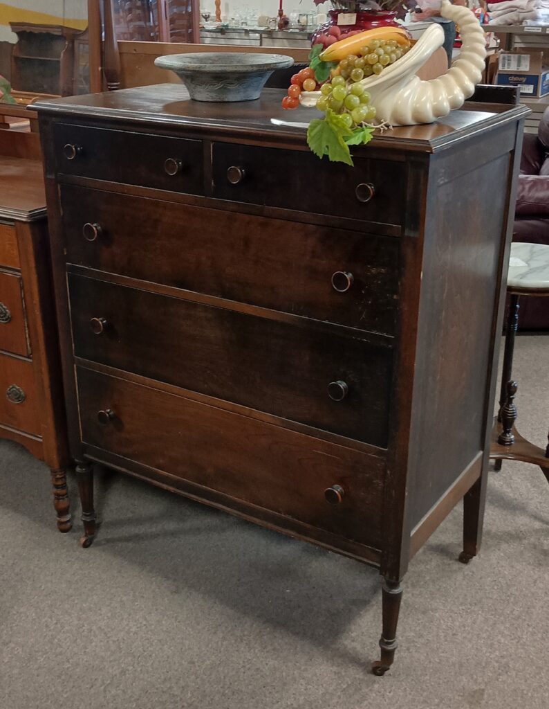 Vintage Dark Wood Northern Furniture Co Five Drawer Dresser $179